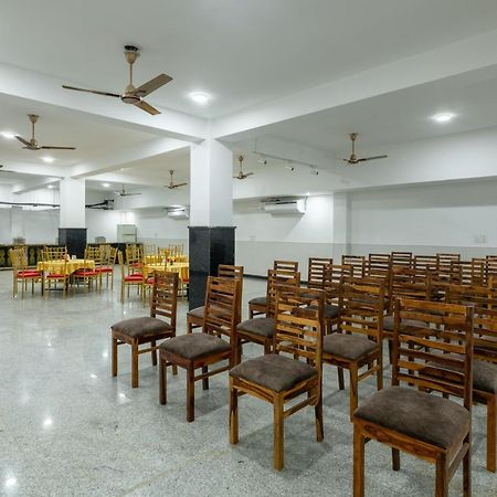 Hotel De Luxe Basai Road Gurgaon Buitenkant foto