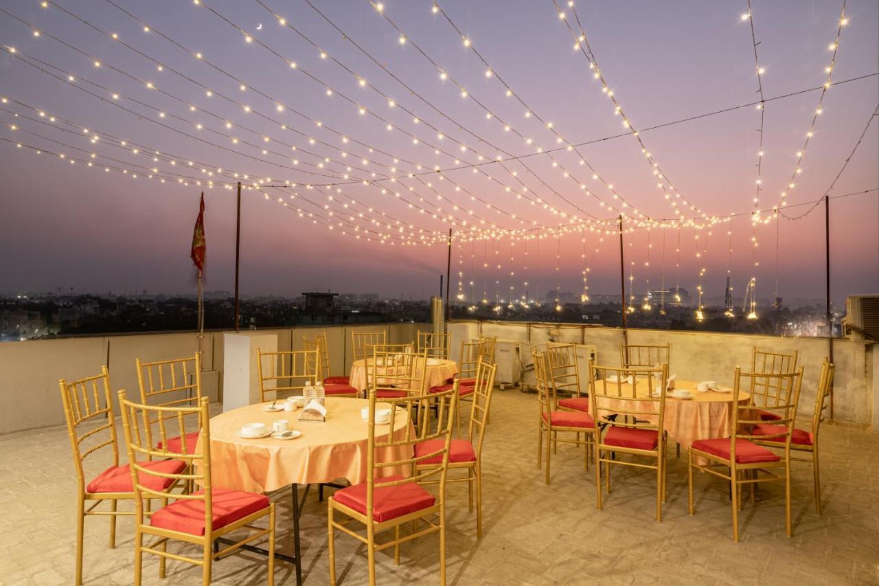 Hotel De Luxe Basai Road Gurgaon Buitenkant foto